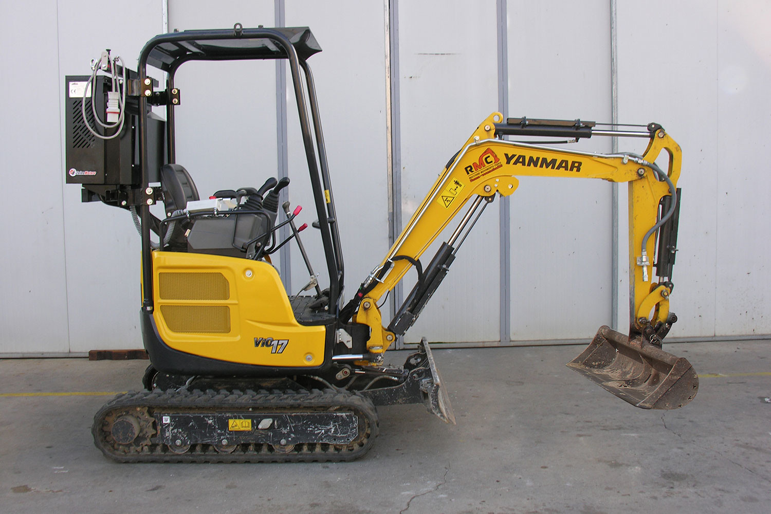 Right side view (on Yanmar)