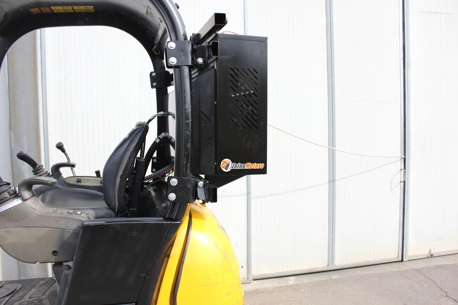 Vue du côté droit ZainoMotore